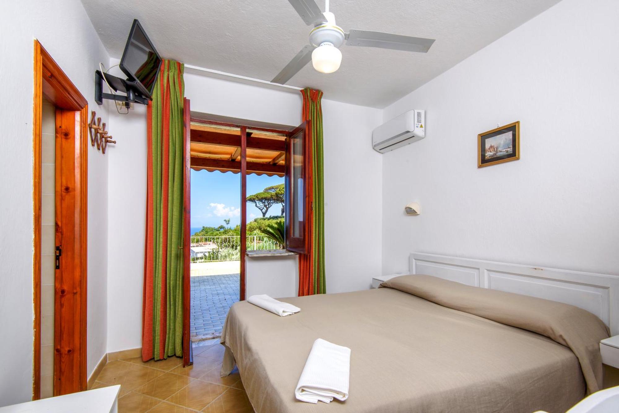 Hotel Bel Tramonto Casamicciola Terme Eksteriør billede